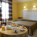Zina Family Отель 4*