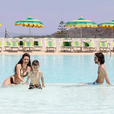 Ξενοδοχείο Zina Family