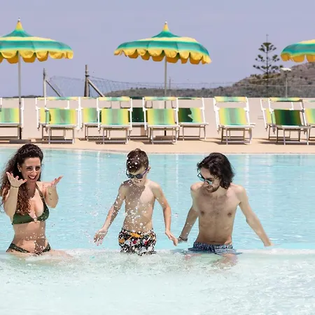 Ξενοδοχείο Zina Family